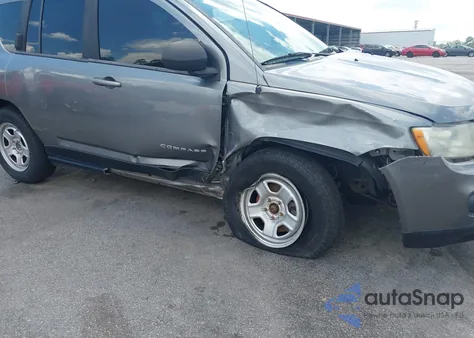 2011 Jeep Compass Limited из США, поврежденный, VIN 1J4NT5FBXBD236468